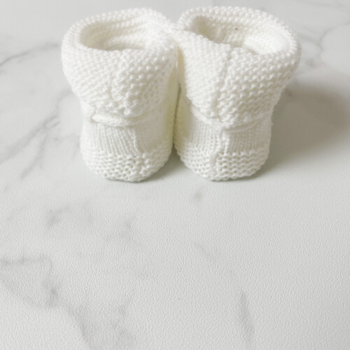 Newborn Knit Bow Booties